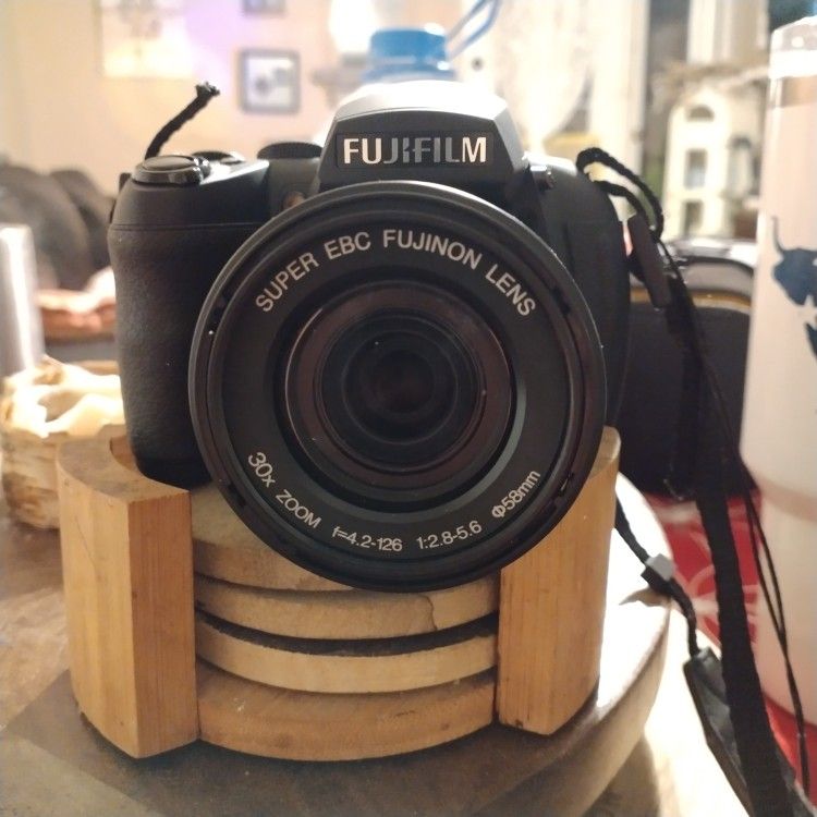 Fuji FinePix HS 20 EXR Digital Camera (Used)