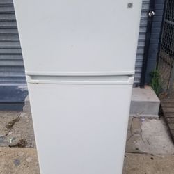 Refrigerator  Apartment Size