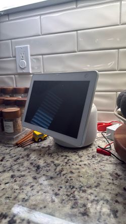 Echo Show 10 - 3rd Gen Alexa Smart