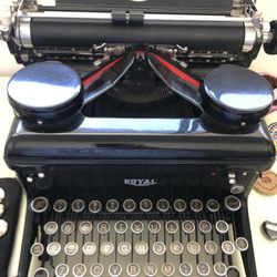 1936 Royal Typewriter 