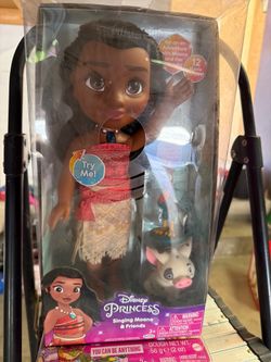 Princess Singing Moana