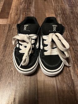 Old skool black and white vans size 13y $25 obo