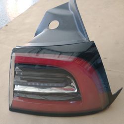 Tesla 3 Or Y Right Tail Light
