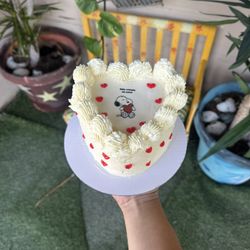 snoopy cake