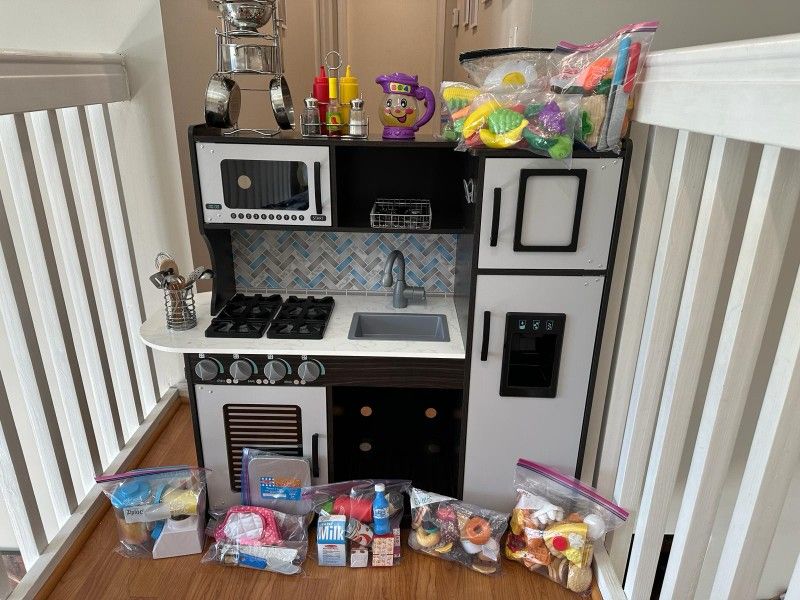 Melissa & Doug Kids Kitchen Set