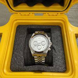 Invicta Speedway Chronograph Quartz Silver Dial Men’s Watch