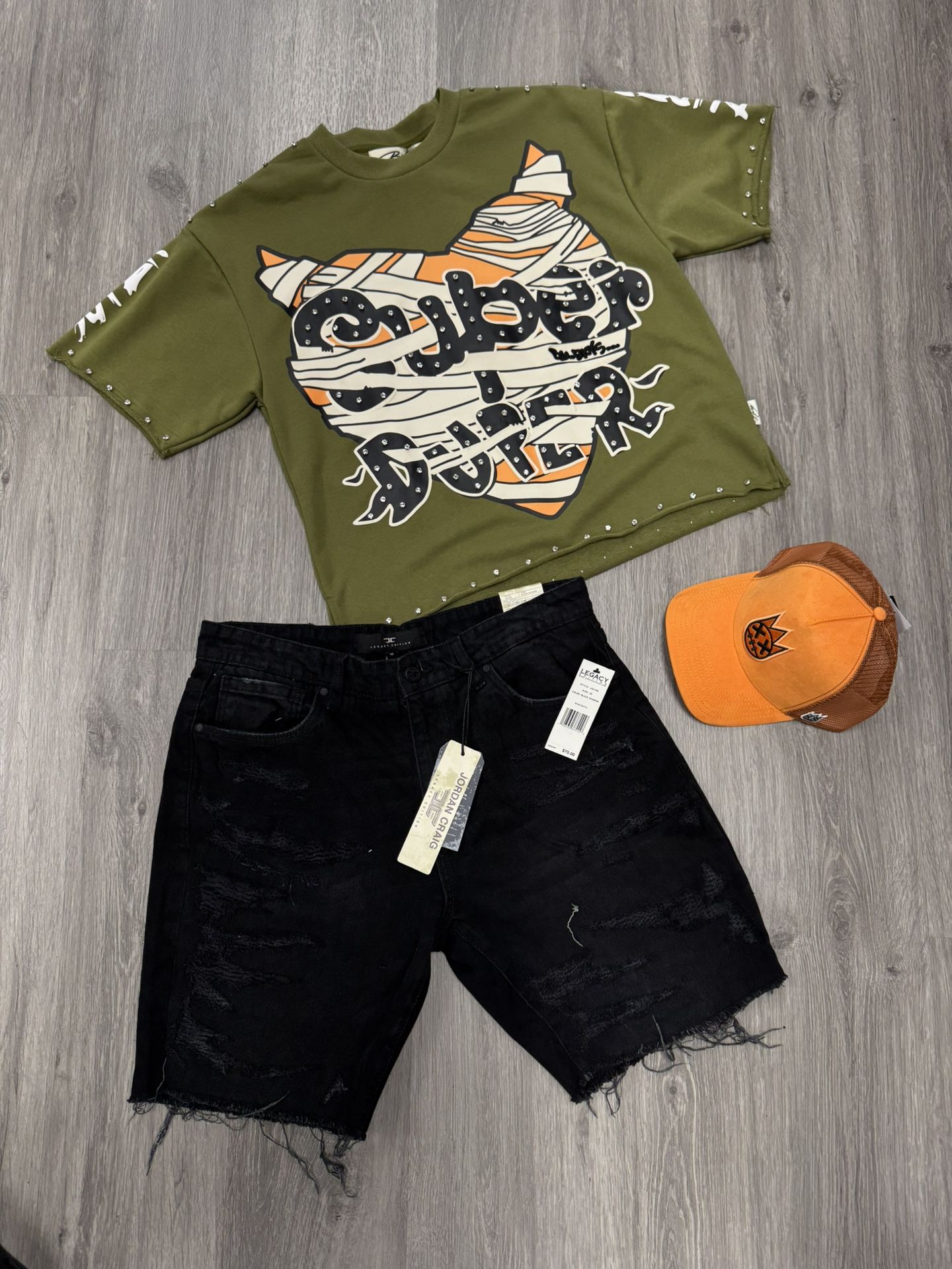 Mens short t shirt hats everything 120$ todo
