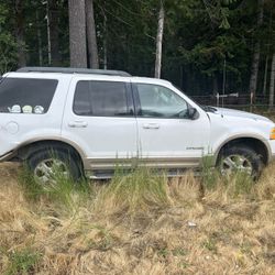 2005 Ford Explorer