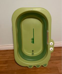Green Foldable Baby Bathtub