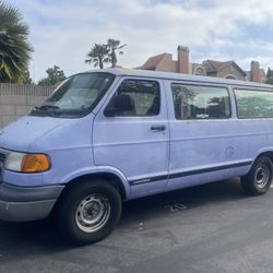2002 Dodge Ram Van 