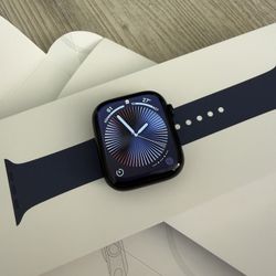 Apple Watch 7 45 mm GPS with New Band