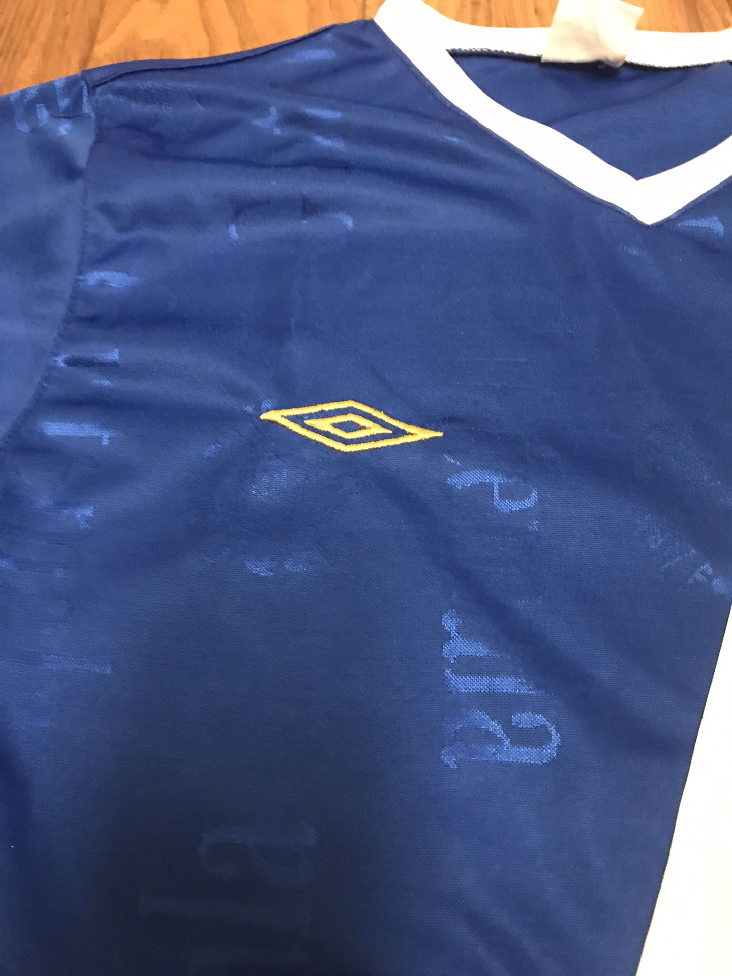 MENS UMBRO GUATEMALA SOCCER JERSEY SZ M for Sale in San Diego, CA 