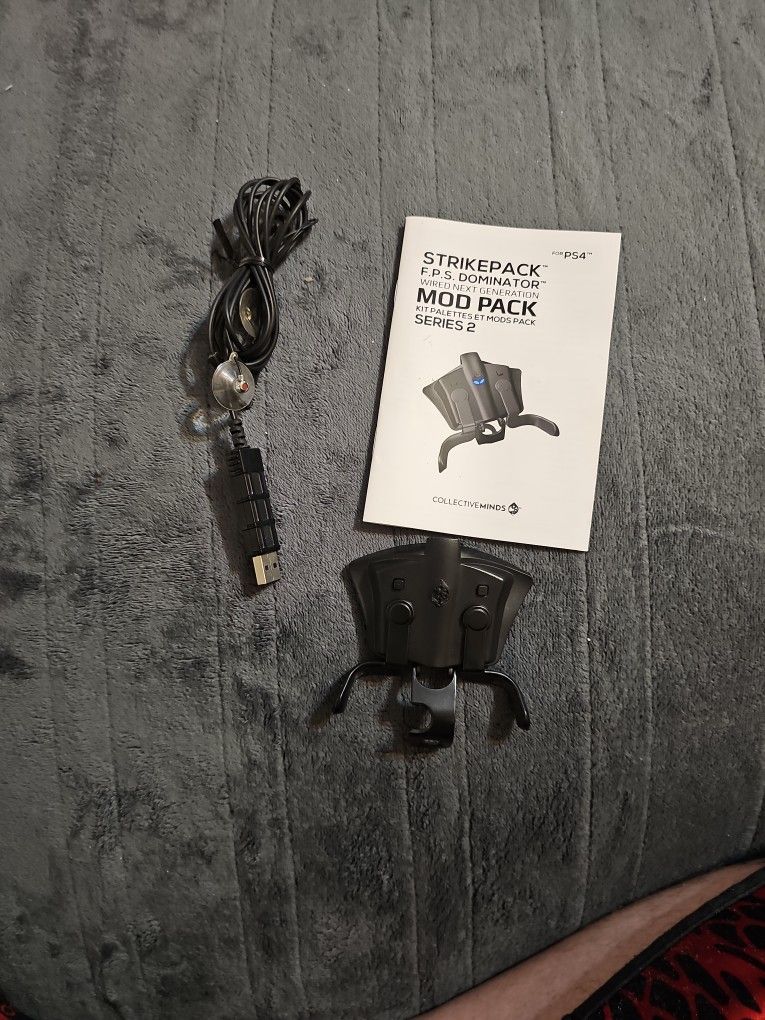 PS4 Strikepack Dominator Plus Red Dot