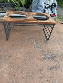 Elevated Dog Bowl Stand