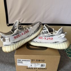 Yeezy Boost 350 V2 “Zebra” Size 12M