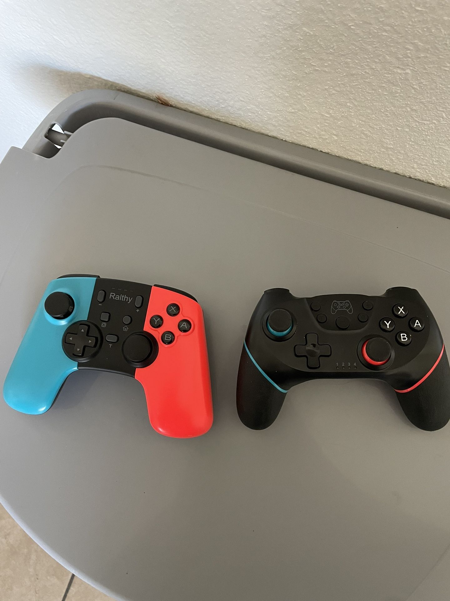 Nintendo Switch Controllers