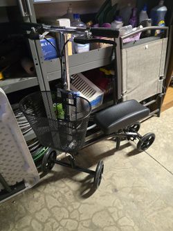 Knee scooter