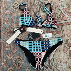 NWT Mink Pink Reversible Bikini small top medium bottom  Smoke free home
