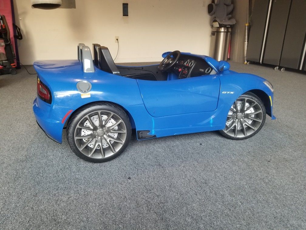 Kids Electric Kid Trax Viper SRT Car