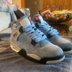 Jordan 4 University Blue With Box