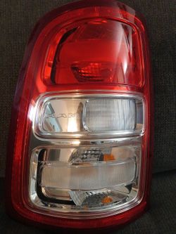 19-24 Ram 2500 & 3500 oem Left rear taillight