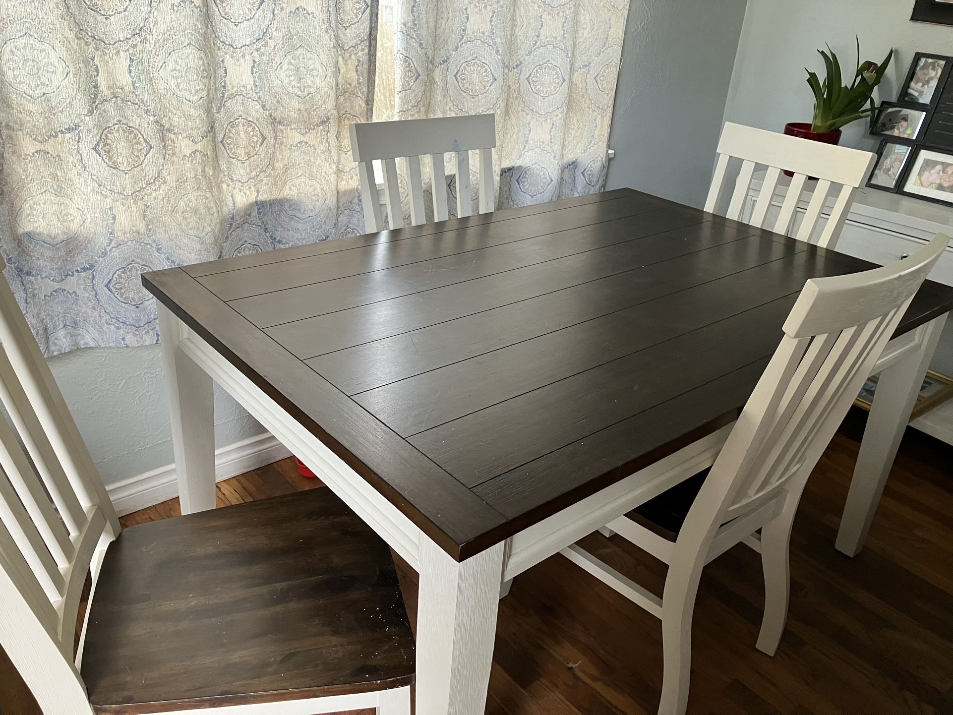 Kitchen table