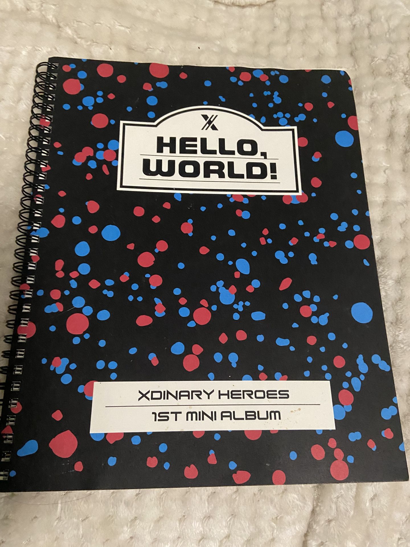 Xdinary Heroes hello, world!