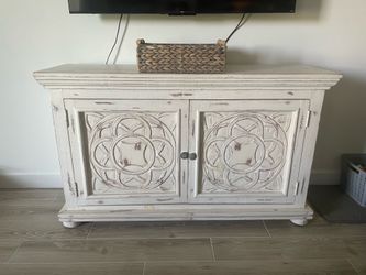 Tv console
