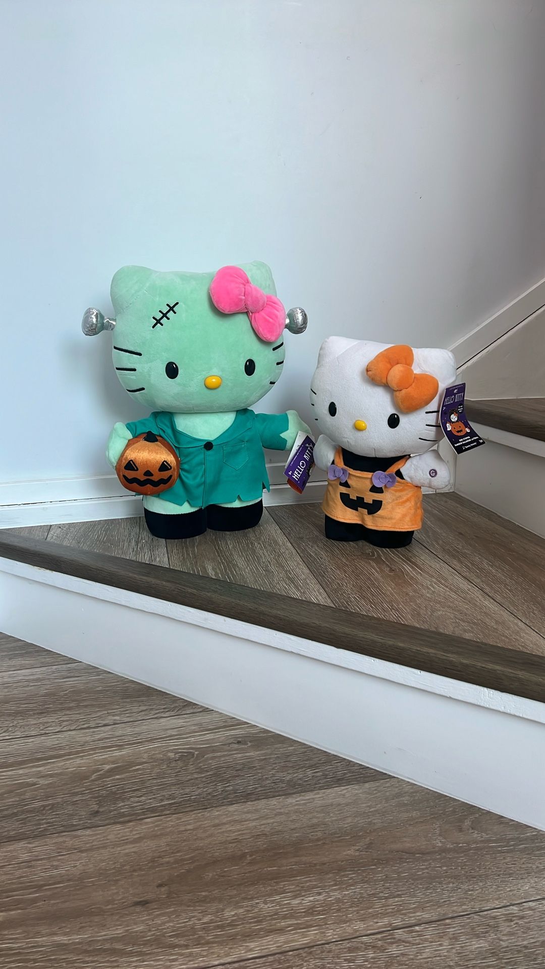 Hello Kitty Doll Set
