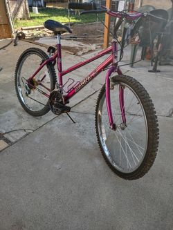 Girls Mountain Bike