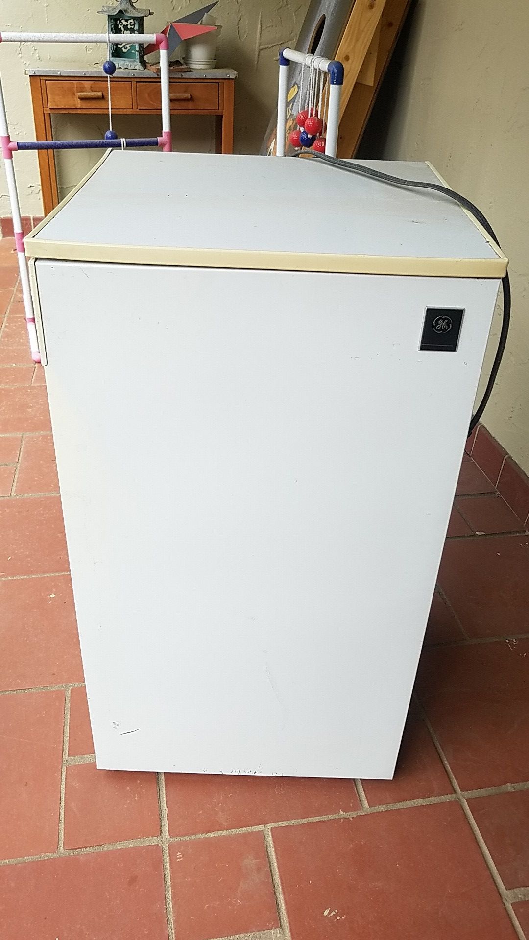 Ge Mini Refrigerator For Sale In Modesto Ca Offerup