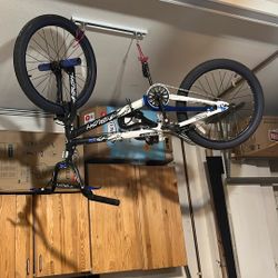 Kent 20inch Ambush BMX