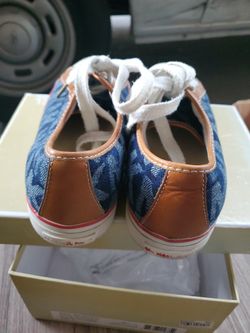Michael KORS Ladies Size 8