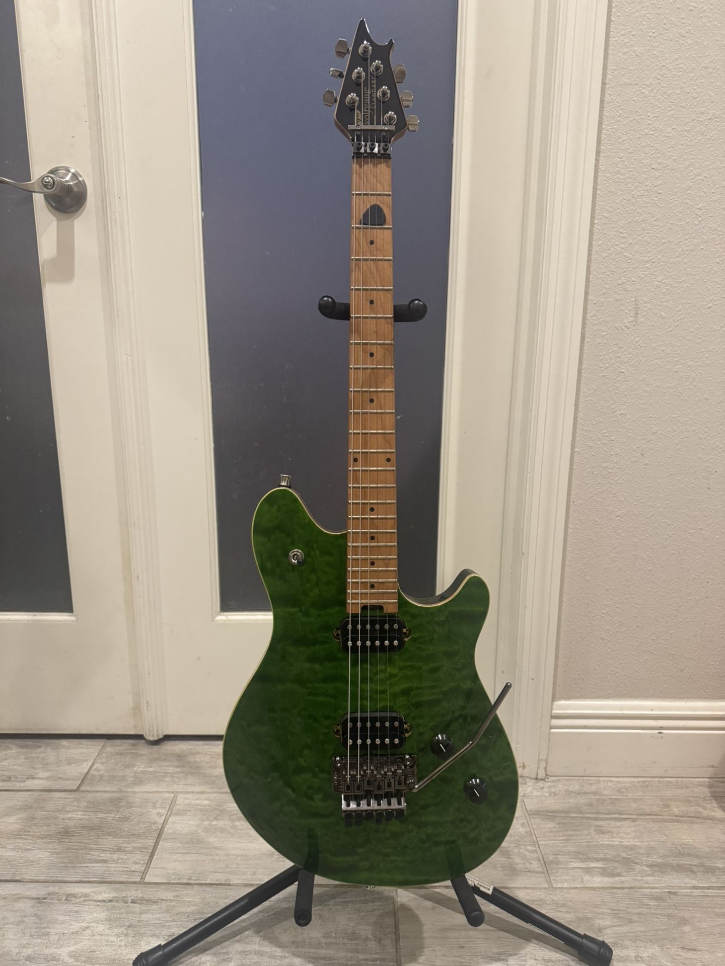 EVH wolfgang standard guitar quilted maple top