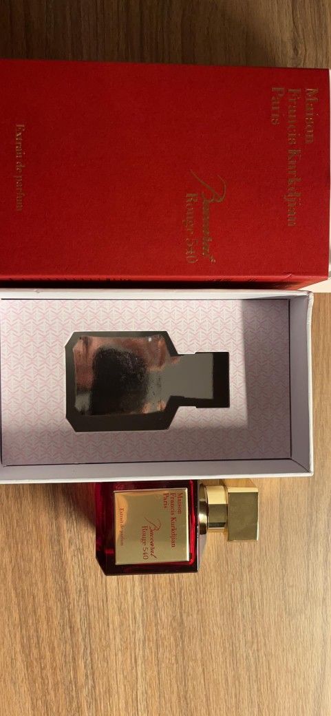 Baccarat Rouge 540 Eau de Parfum – Universal Luxury Fragrance