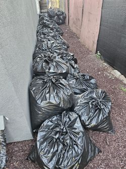 HUGE Quantity of Used Redwood Mulch/Wood Chips - Ready for Pickup!