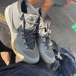 Men’s Nikes 