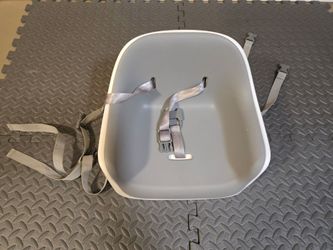 Used OXO Nest Booster Seat with Removable Cushion