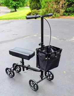 Almost NEW -  Folding Knee Walker Alternative to Crutches, 10in Front Wheels, 350lb Weight Capacity - Holmdel NJ