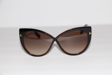 TOM FORD CAT EYE SUNGLASSES
