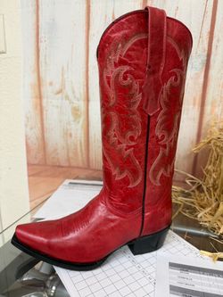 NEW COWBOY BOOTS RED SIZE 6