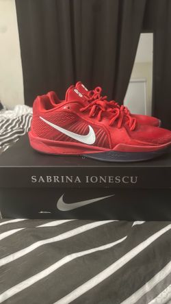 Sabrina 2 (size 10.5 men) (size 9 women)