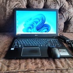 Laptop Acer Aspire E5-575-core i3-12gb Ram-256gb HD SSD Solid.