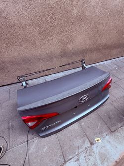 2017 Hyundai sonata trunk