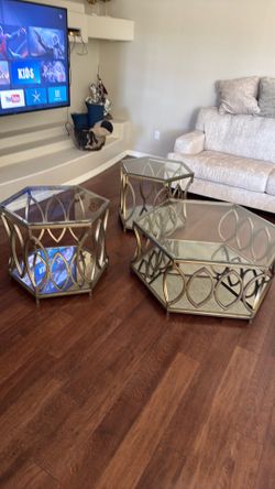 Coffee table set
