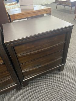 Easton Nightstand