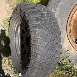 Tire And Wheel 30/9.50R15lt