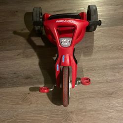 Radio Flyer Twist Trike Two-in-One Tricycle and Chopper 