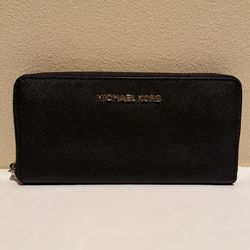 Michael Kors Jet Set Travel Large Crossgrain Leather Wallet