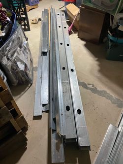 Metal 2x4